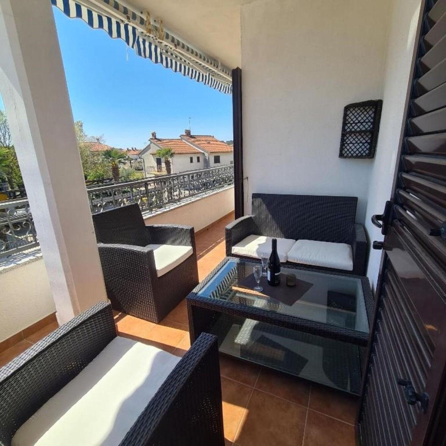 רוביני Apartments Berto - 500M To The Beach מראה חיצוני תמונה