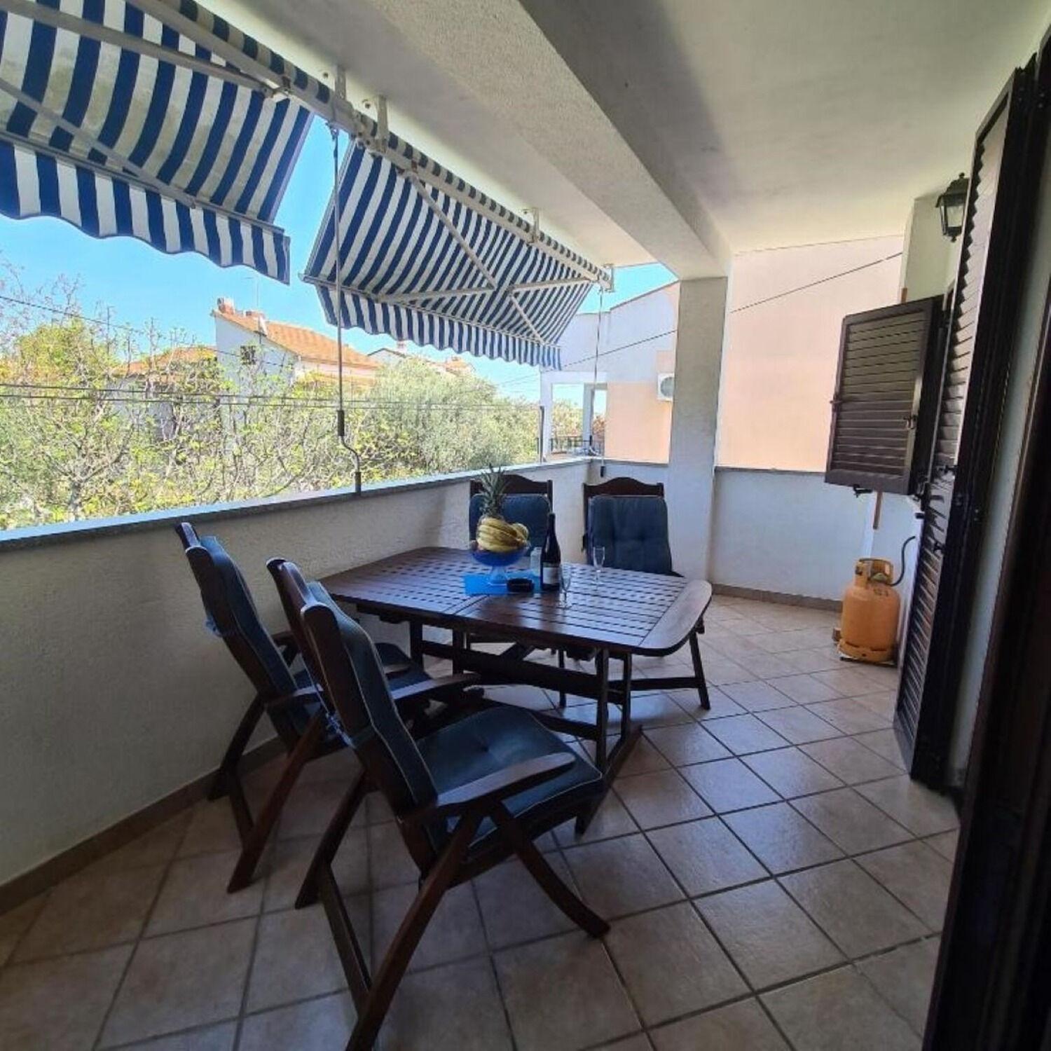 רוביני Apartments Berto - 500M To The Beach מראה חיצוני תמונה